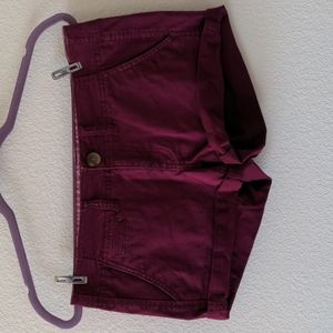 American Eagle Stretch Shorties Cranberry Red Size 4